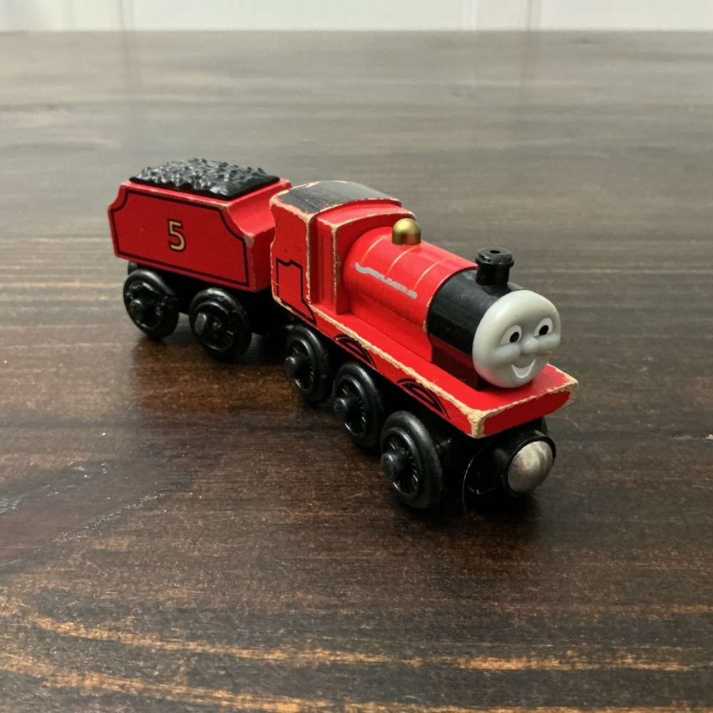 Thomas Wooden Railway James the Red Engine and Tender No 5 Learning Curve